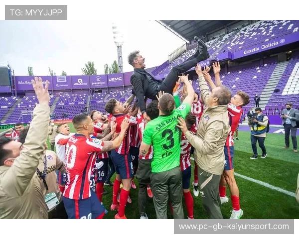 皇马与巴萨你追我赶!西甲冠军悬念再升级 皇马与巴萨你追我赶!西甲冠军悬念再升级