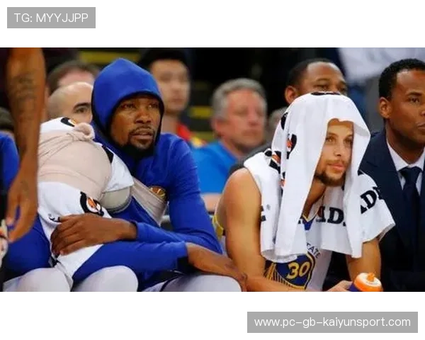 勇士命悬一线,小组循环最后一周晋级战火加剧 勇士命悬一线,小组循环最后一周晋级战火加剧