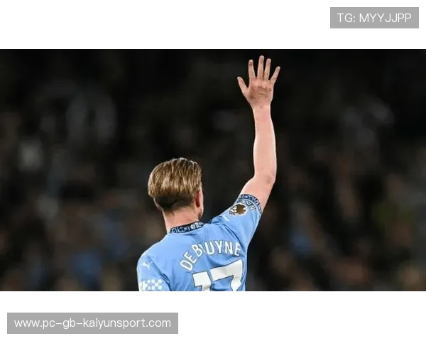 德布劳内长传精准制导助攻福登，曼城上半场领先