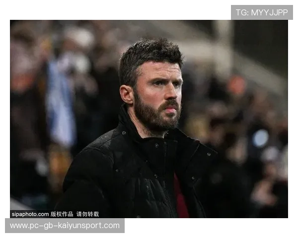 曼联稳步前进，卡里克迎来赛季新机遇